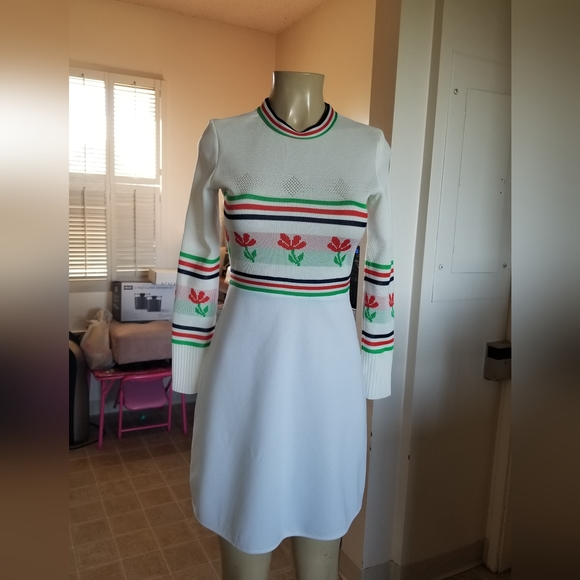 Vintage  Vicky Vaughn polyester  knitt white green red short 60s mini  dress - Picture 16 of 16